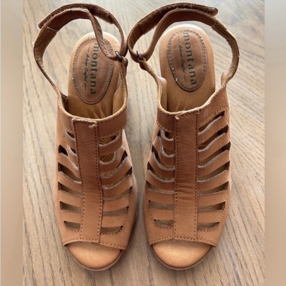 Montana tan Velcro strap block heel size 6M - Picture 1 of 7